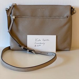 Kate Spade crossbody bag - in great condition!